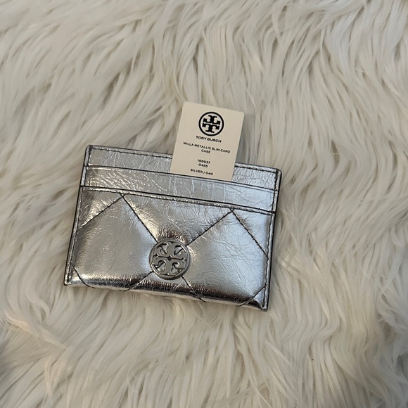 NWT Tory Burch Metallic Silver Card Wallet - Picture 1 of 3